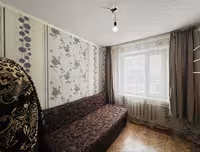 На 26-квартале предлагаем 4-комнатную квартиру на 2-этаже