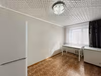 На 26-квартале предлагаем 4-комнатную квартиру на 2-этаже