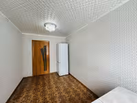 На 26-квартале предлагаем 4-комнатную квартиру на 2-этаже