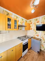 На 28-квартале предлагаем 2-комнатную квартиру на 3-этаже