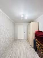 На 30-квартале предлагаем 4-комнатную квартиру на 1-этаде