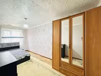 На 31-квартале предлагаем 2-комнатную квартиру на 1-этаже