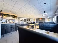 На окраине города предлагаем автокомплекс ПОСТ