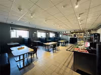 На окраине города предлагаем автокомплекс ПОСТ