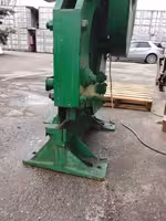 Станок для рубки арматуры, углов, профилей