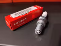 Свеча зажигания Honda Dio AF56,Honda CB. Хонда CRF CR8EH-9