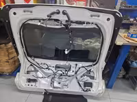 Крышка багажника б/у Lexus RX350