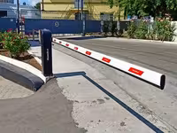 Автоматический шлагбаум